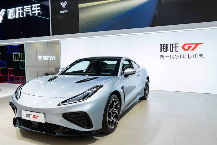 惠州惠东县威科胜企业管理咨询哪吒汽车在智能汽车领域的表现，领途汽车在新能源汽车市场中的影响力